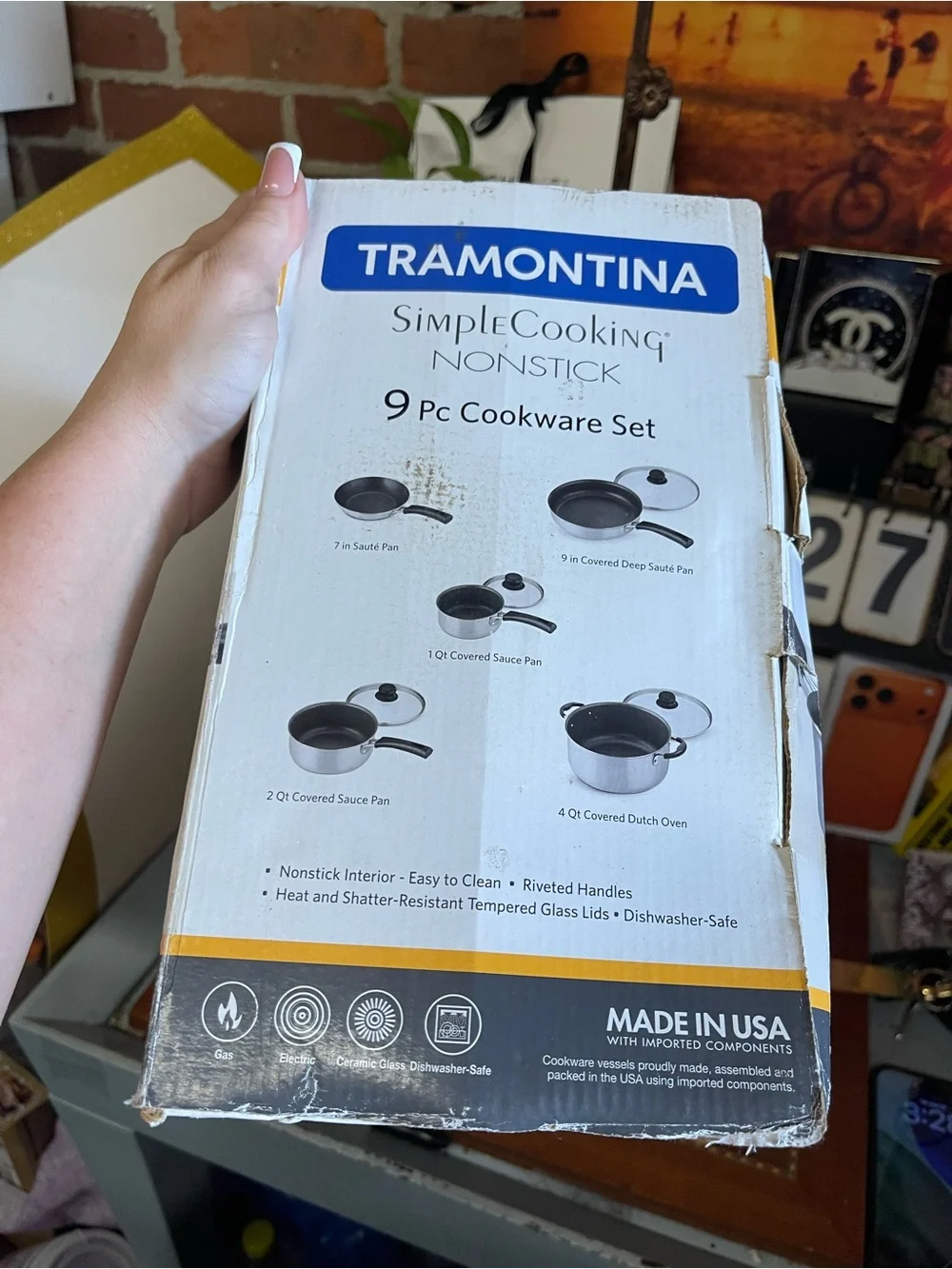 Tramontina Simple Cooking 9-piece nonstick cookware set